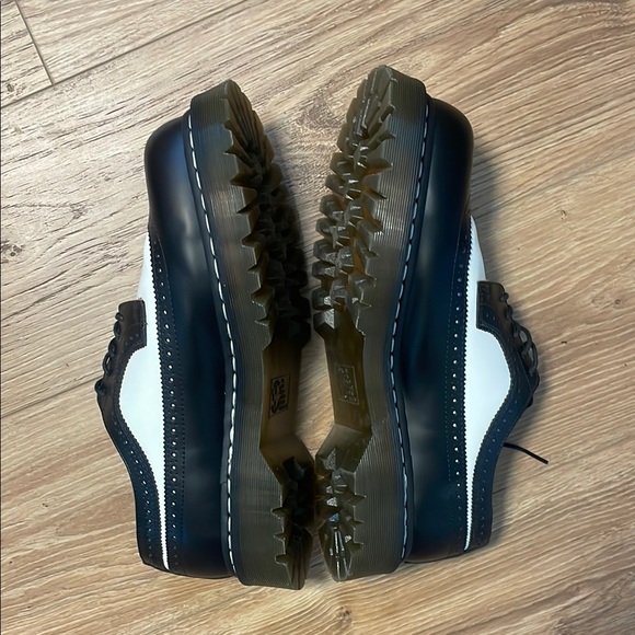Dr. Martens Black and White Oxford 3989 BEX SMOOTH LEATHER BROGUE SHOES - Picture 3 of 4